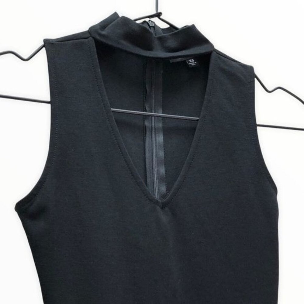 Lulus Powerhouse Sleeveless Bodysuit w/ Mock Neck Plunge V-neck - Black | XS - Picture 6 of 10